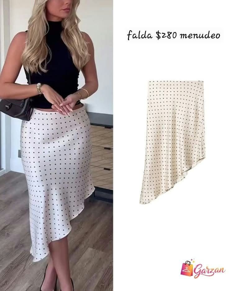 Falda de puntos, $280 menudeo